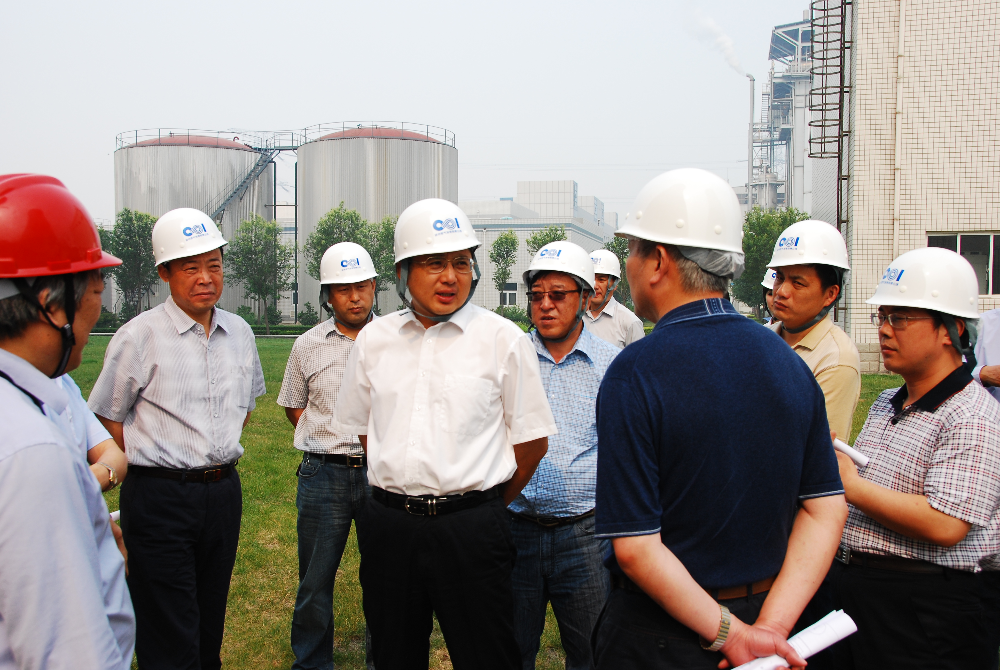 水利部陈明副巡视员在水利厅欧阳处长,陈松林局长等陪下考察郑州燃气