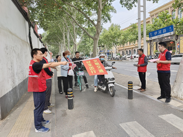 文明交通活动照片1.jpg